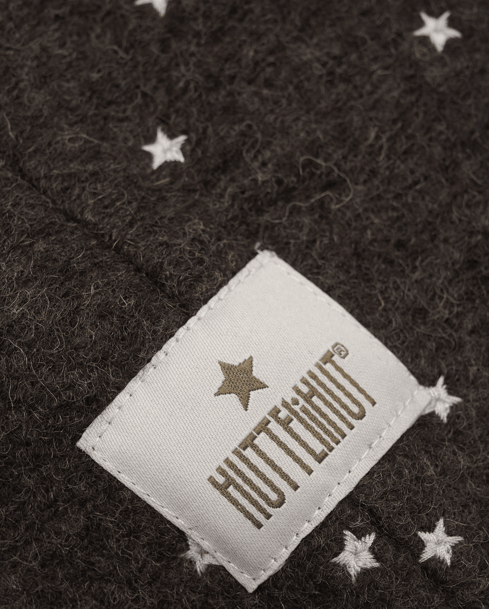 Huttelihut elefantlue broderte stjerner brun melange